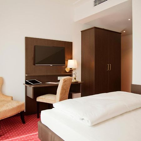 Gold Palais Hotel Berlin Exterior photo